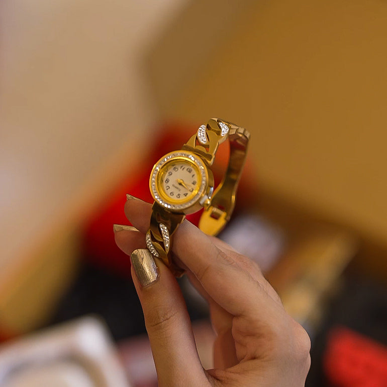 Rakhi Hamper For Behen